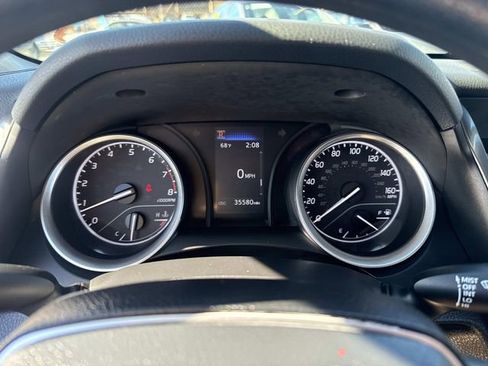Used 2022 Toyota Camry LE image 31