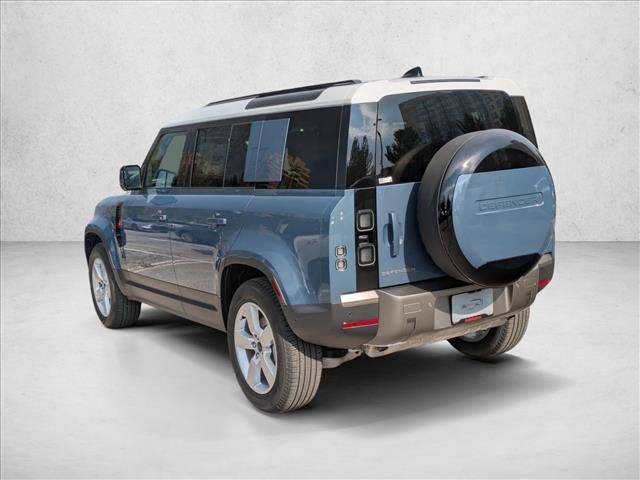 Used 2026 Land Rover Defender 110 S AWD/4WD image 9