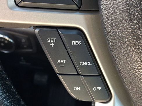 Used 2015 Ford F150 Lariat w/ Equipment Group 502A Luxury image 27