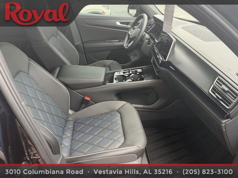 Certified 2026 Volkswagen Atlas Cross Sport SEL Premium R-Line AWD/4WD image 15