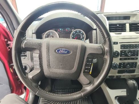 Used 2011 Ford Escape XLT w/ 202A Rapid Spec Order Code AWD/4WD image 22