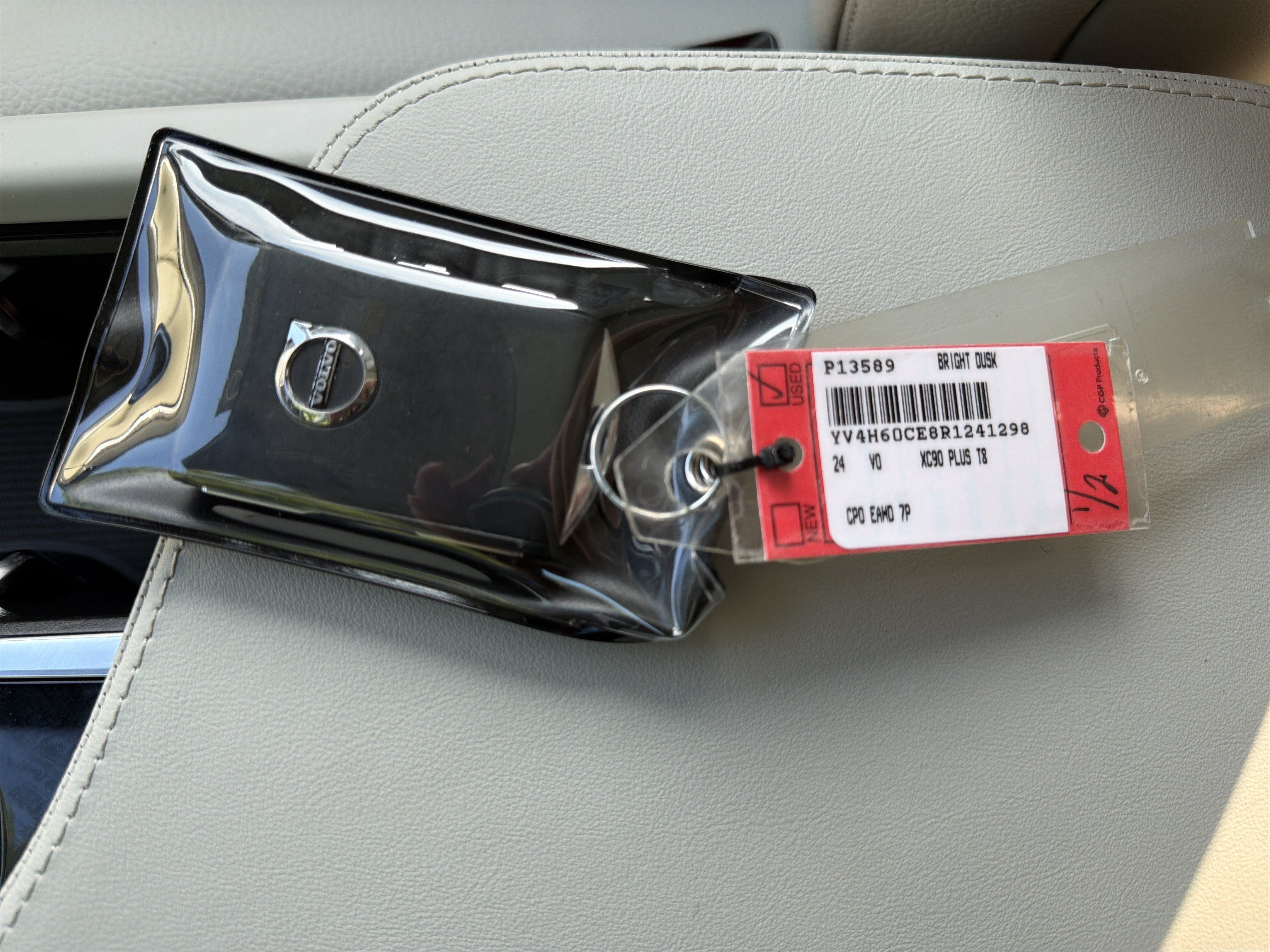 Certified 2024 Volvo XC90 T8 Plus w/ Protection Package AWD/4WD image 38