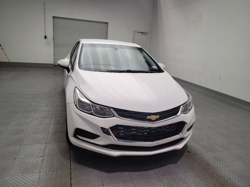 Used 2017 Chevrolet Cruze LS FWD image 14