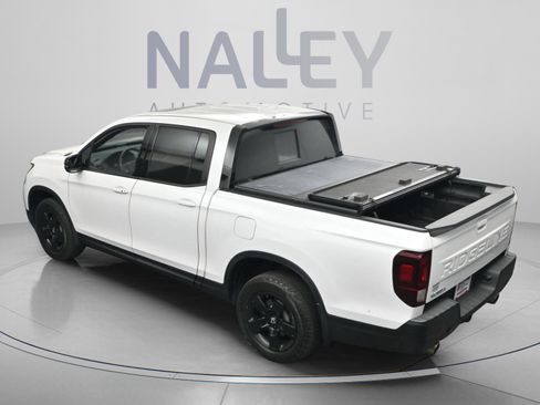 Used 2024 Honda Ridgeline Black Edition image 7