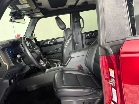 Used 2025 Ford Bronco Badlands AWD/4WD image 21