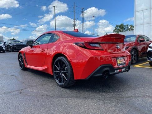 New 2025 Toyota GR86 Premium image 11