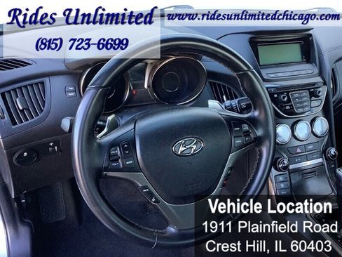 Used 2014 Hyundai Genesis 2.0T image 17