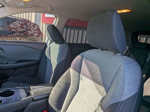 Used 2021 Nissan Rogue S image 13