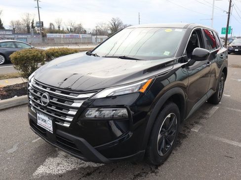 Certified 2025 Nissan Rogue SV AWD/4WD image 9