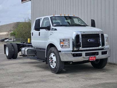 New 2027 Ford F750 2WD Crew Cab Super Duty