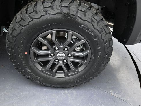 New 2025 Ford Ranger Raptor image 31