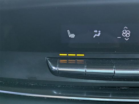 Used 2023 Cadillac Escalade Sport Platinum w/ LPO, ONYX Package image 20