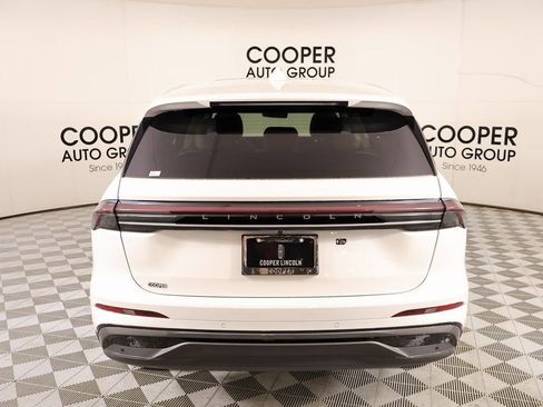 New 2026 Lincoln Nautilus Premier w/ Equipment Group 102A image 22