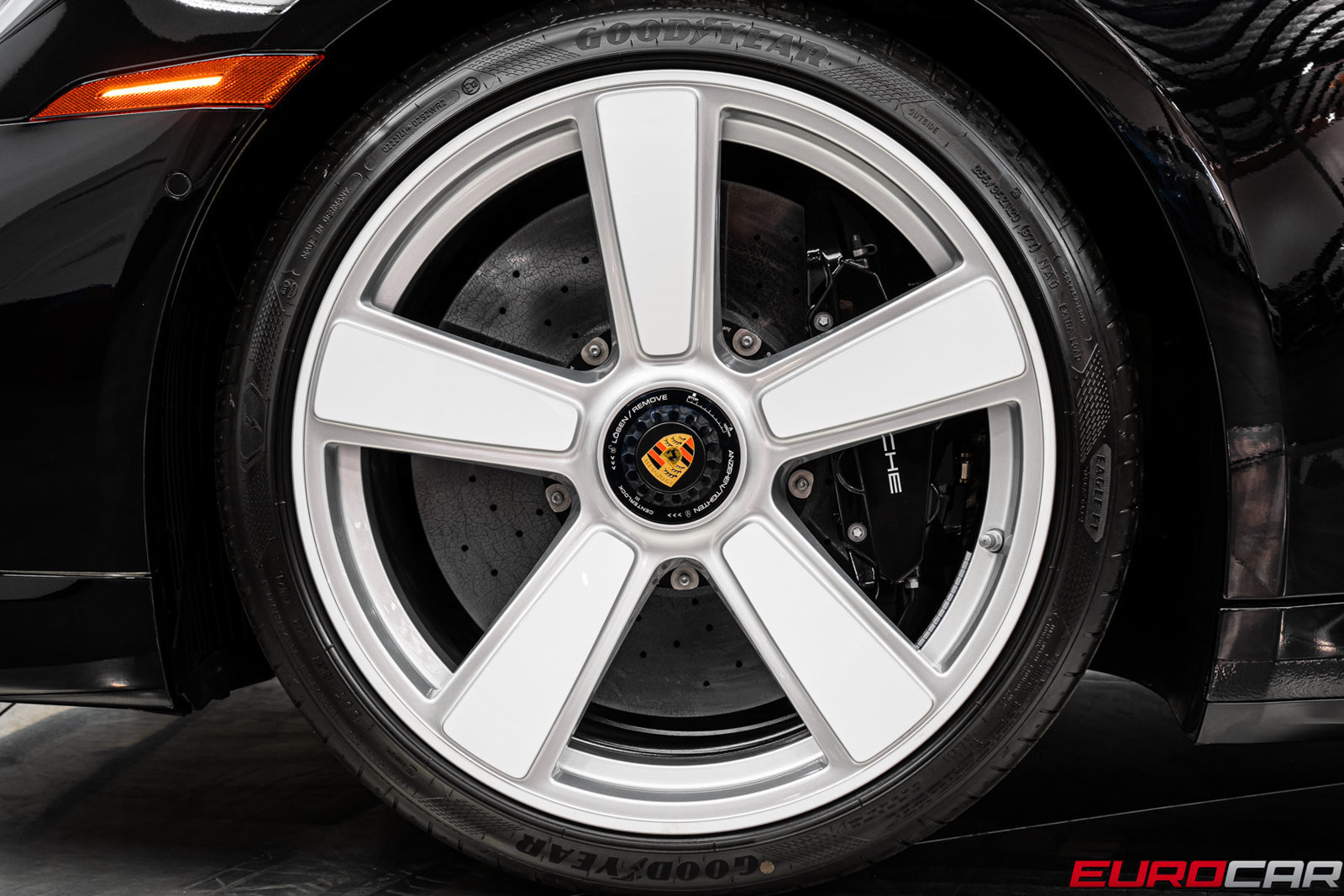 Used 2025 Porsche 911 Turbo S AWD/4WD image 21