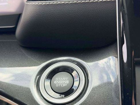 Certified 2023 Jeep Grand Cherokee Laredo w/ Luxury Tech Group I AWD/4WD image 27