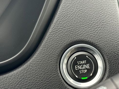 Used 2020 Cadillac XT4 Luxury image 29