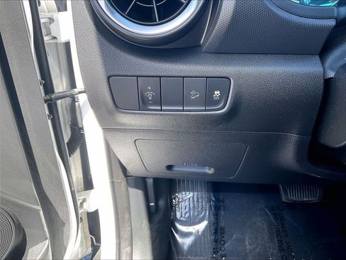 Used 2023 Hyundai Kona SEL FWD image 24