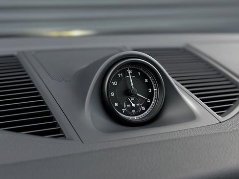 New 2026 Porsche Macan image 24