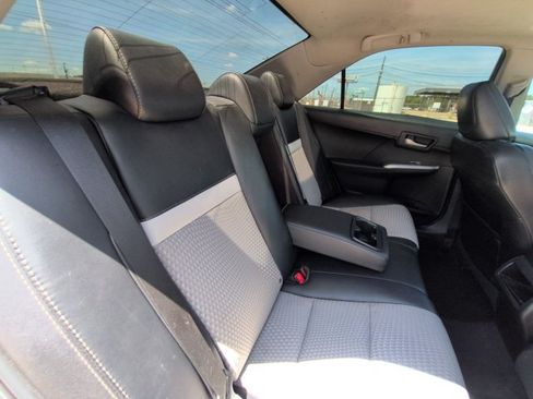 Used 2012 Toyota Camry SE FWD image 18