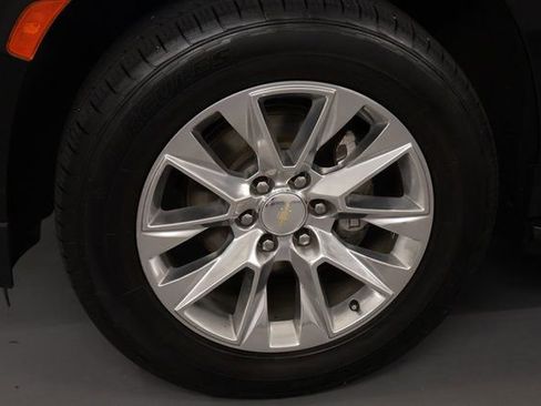Used 2023 Chevrolet Tahoe Premier AWD/4WD image 7