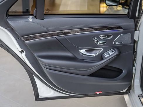 Used 2015 Mercedes-Benz S 550 Sedan image 60