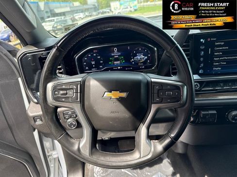 Used 2024 Chevrolet Silverado 2500 LT AWD/4WD image 27