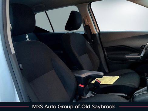 Certified 2024 Nissan Kicks S image 29