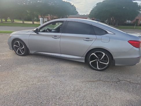 Used 2022 Honda Accord Sport Special Edition image 6
