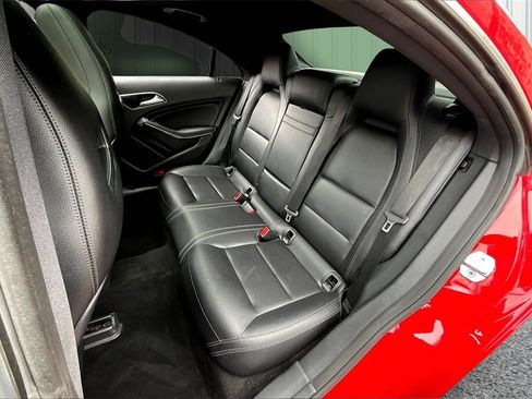 Used 2018 Mercedes-Benz CLA 250 4MATIC image 22