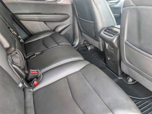 Used 2023 Cadillac XT6 Premium Luxury image 22