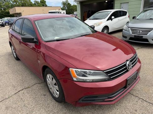 Used 2016 Volkswagen Jetta S FWD image 3