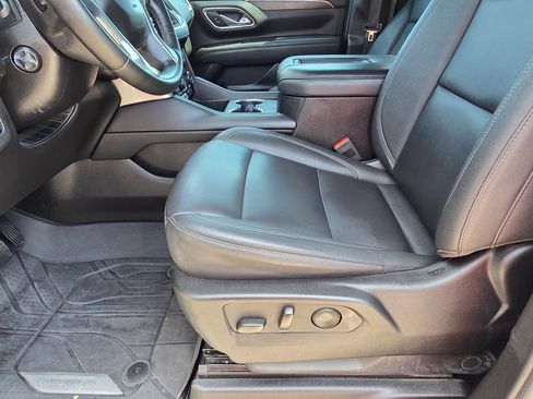 Used 2023 Chevrolet Tahoe LT w/ Luxury Package AWD/4WD image 14