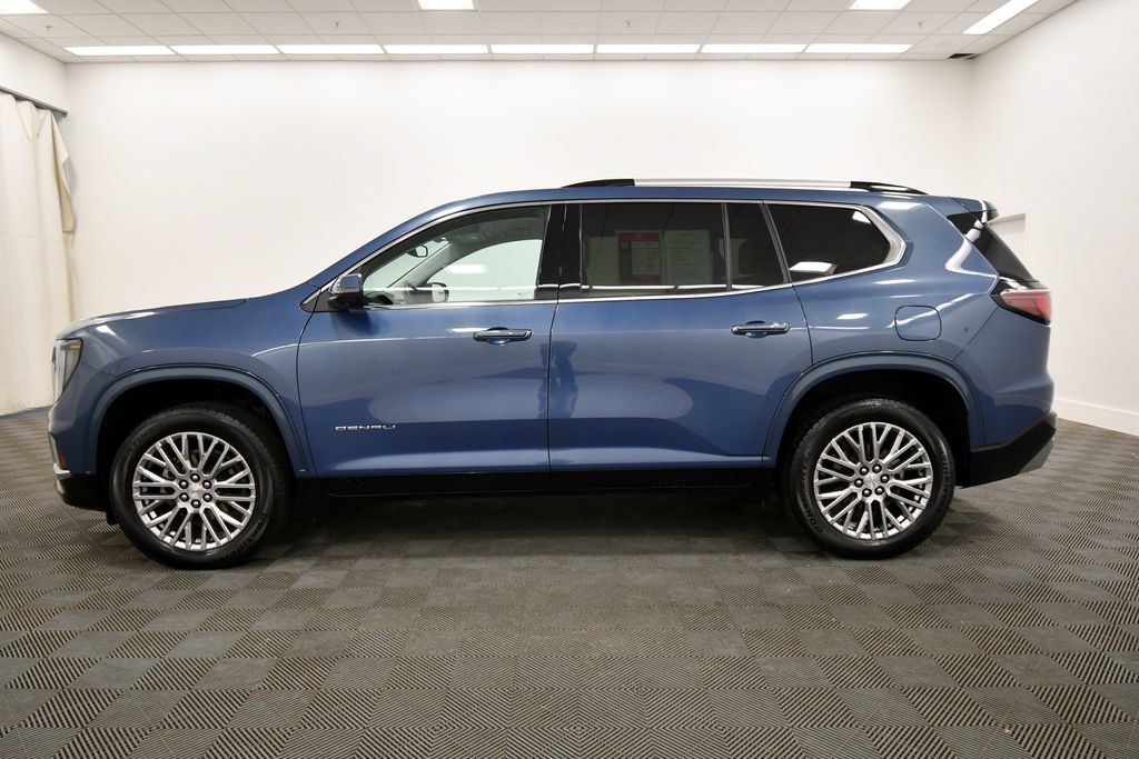 Used 2024 GMC Acadia Denali FWD image 4