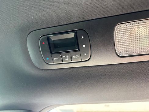 Used 2025 Honda Odyssey Sport-L image 37