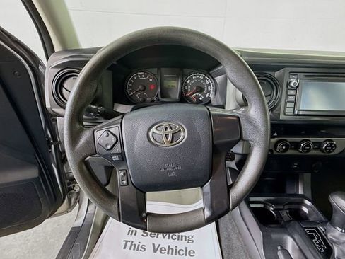 Used 2017 Toyota Tacoma SR AWD/4WD image 13