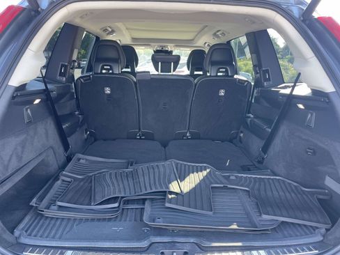 Used 2017 Volvo XC90 T6 Momentum w/ Vision Package AWD/4WD image 10