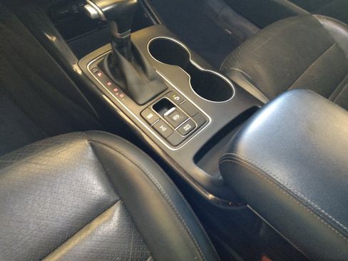 Used 2020 Kia Sorento EX AWD/4WD image 26