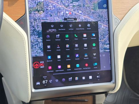 Used 2020 Tesla Model X Long Range image 27