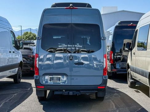 Used 2025 Mercedes-Benz Sprinter 2500 image 7
