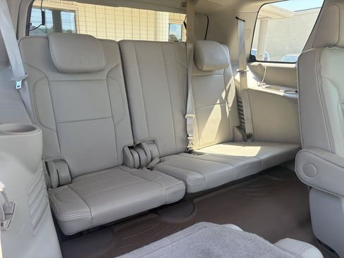 Used 2015 GMC Yukon Denali w/ Touring Package AWD/4WD image 11