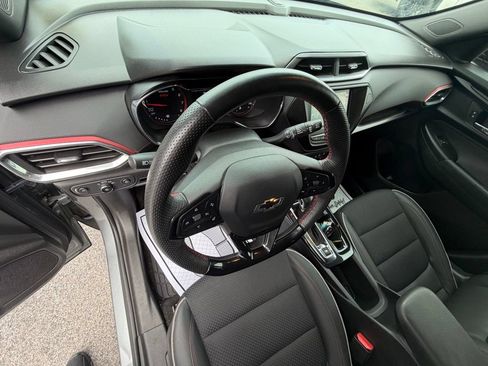 Used 2023 Chevrolet TrailBlazer RS AWD/4WD image 18