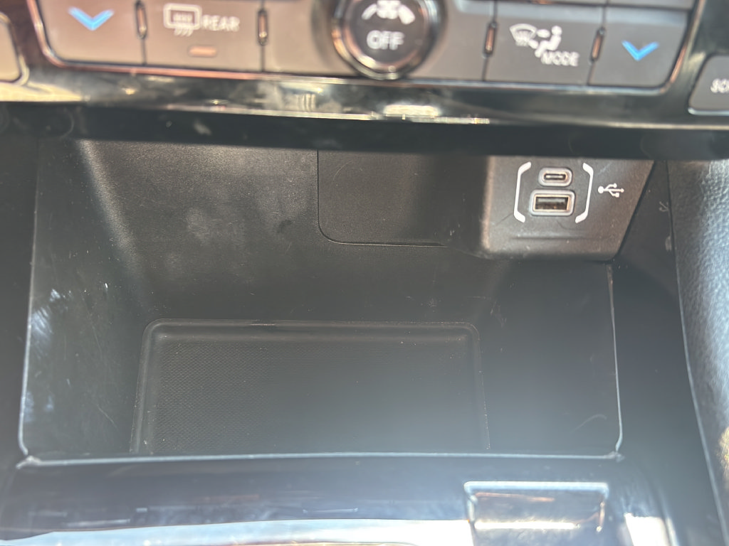 Used 2025 Jeep Compass Limited AWD/4WD image 28