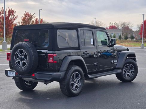 Used 2019 Jeep Wrangler Unlimited Sport S image 10