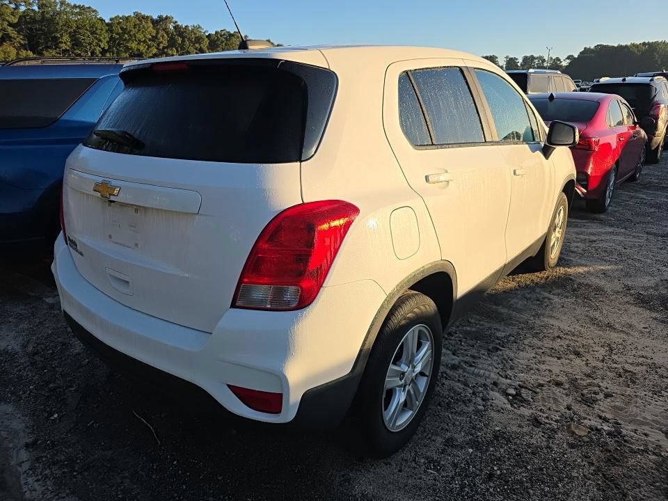 Used 2020 Chevrolet Trax LS w/ Tint and Cruise Package AWD/4WD image 2
