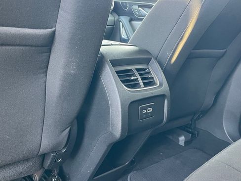 Used 2023 Chevrolet Blazer LT image 23