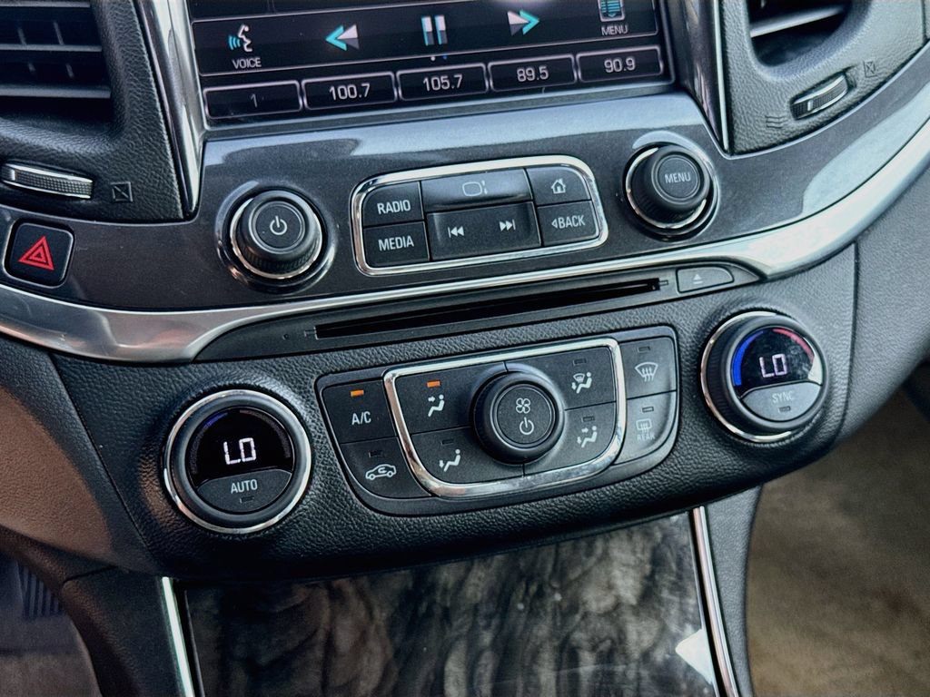 Used 2014 Chevrolet Impala LT w/ Convenience Package FWD image 17