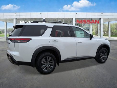 New 2026 Nissan Pathfinder SV FWD image 5