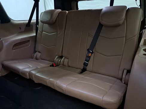 Used 2020 Cadillac Escalade ESV Platinum image 43