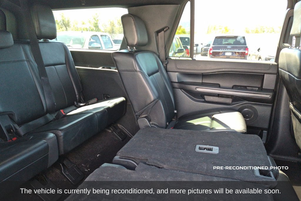 Used 2020 Ford Expedition Max XLT w/ Equipment Group 202A RWD image 13