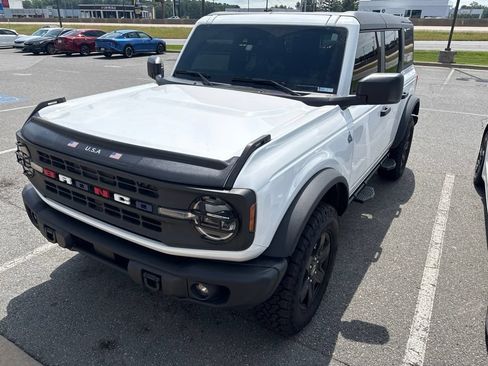 Used 2024 Ford Bronco Black Diamond AWD/4WD image 2